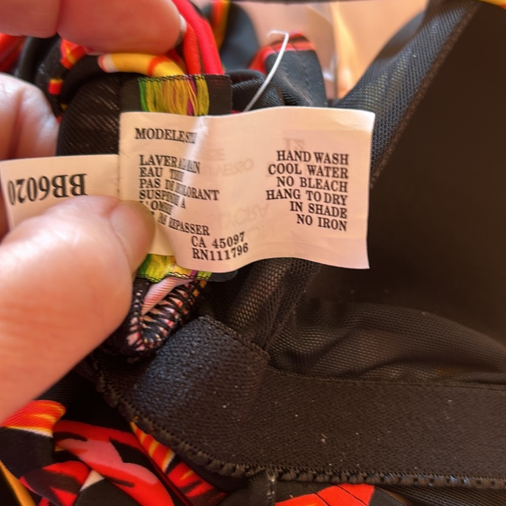 Bikini Bay One Piece Size‎ 12 Halter Swimsuit Black Orange Yellow Leaf Pattern - Picture 11 of 13